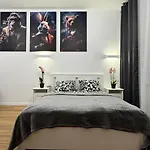 Apartment Chicago *
