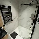 Chicago Apartment *